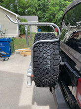 Load image into Gallery viewer, JK / JKU 2 Chair & Fishing Rack (FR-4) Combo