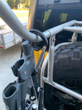 Load image into Gallery viewer, Large Aluminum Carabiner